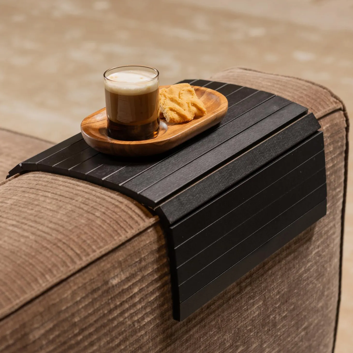 armleuning-xl-flexibel-dienbla-jNqbeVqm-2.webp Fashion WOOOD Armleuning XL Flexibel Dienblad Zwart - XL