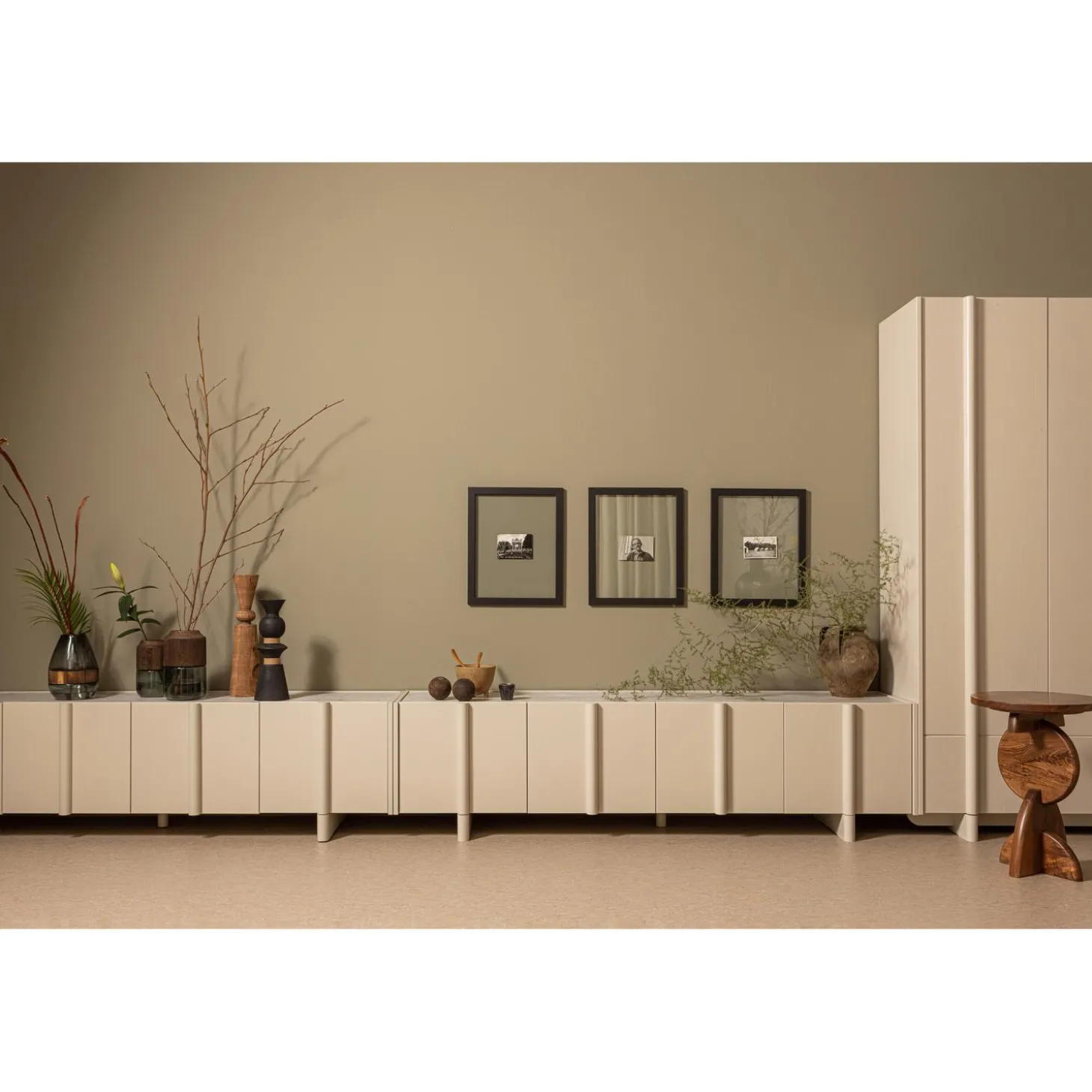 basu-tv-meubel-200-cm-grenen-d-QtpsyxIG-3.webp Hot WOOOD Basu Tv Meubel 200 Cm Grenen Dust