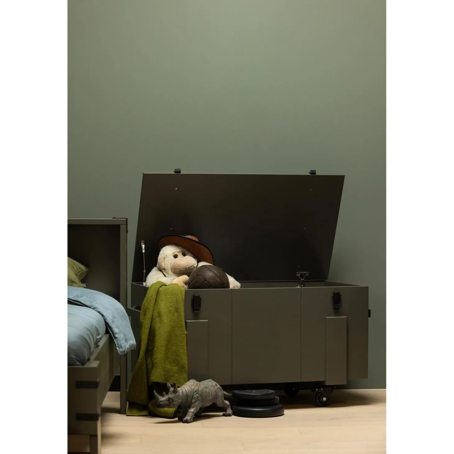 bobby-opbergkist-grenen-forest-NekVzwvP-1.webp Sale WOOOD Bobby Opbergkist Grenen Forest