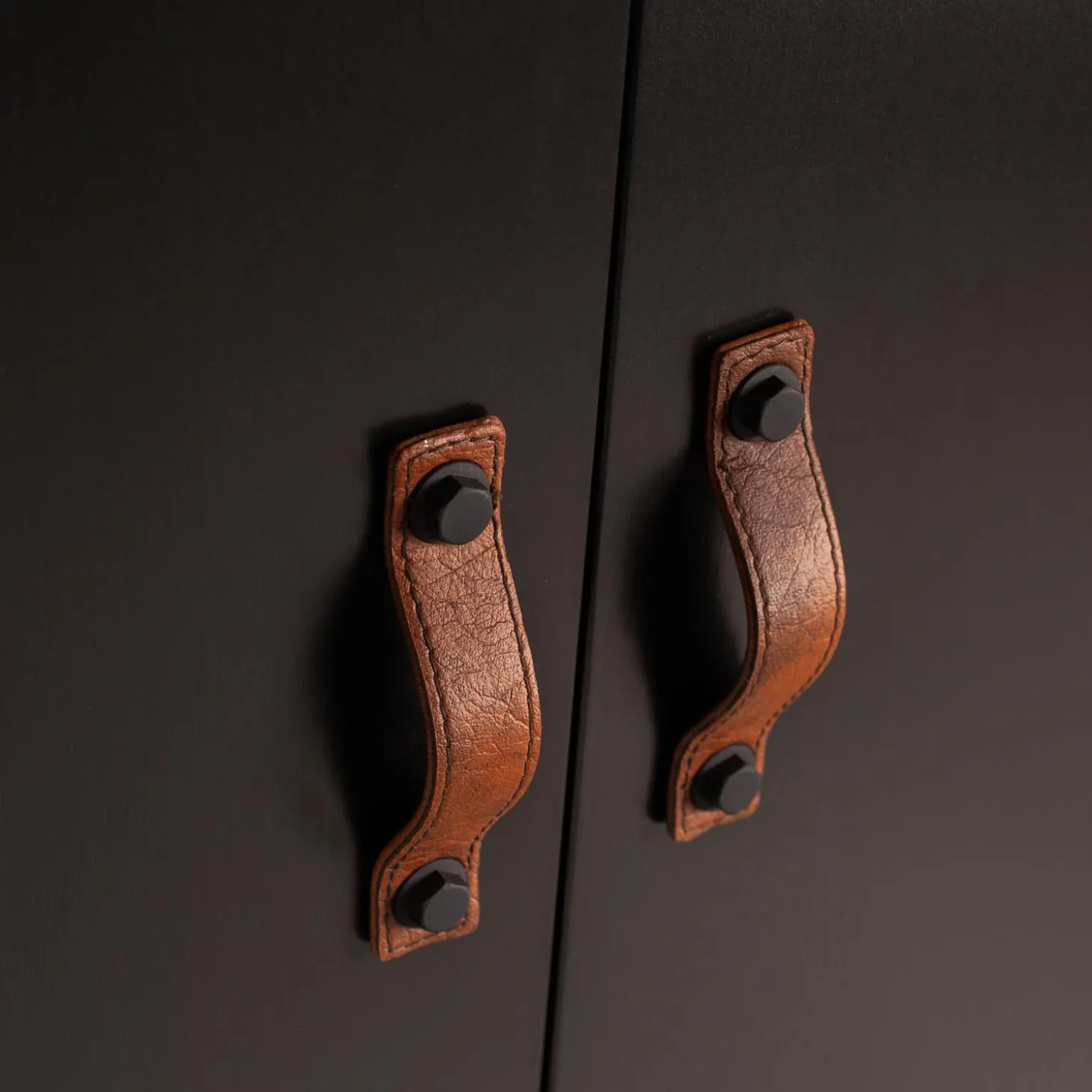 dian-garderobekast-grenen-diep-ODLNCrmp-6.webp Fashion WOOOD Dian Garderobekast Grenen Diepzwart