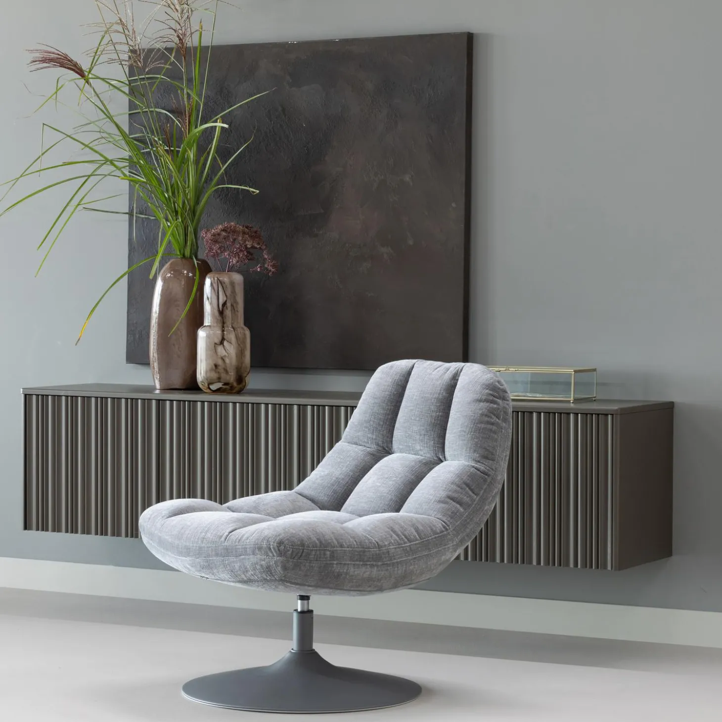 elvi-draaifauteuil-chenille-st-CDyUnoOz-2.webp New WOOOD Elvi Draaifauteuil Chenille Structuur Lichtgrijs