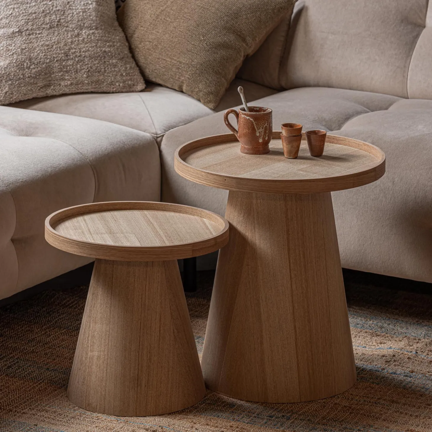 maud-bijzettafel-conisch-hout-AQAeASCu-1.webp Outlet WOOOD Maud Bijzettafel Conisch Hout Naturel 38xø39 Cm