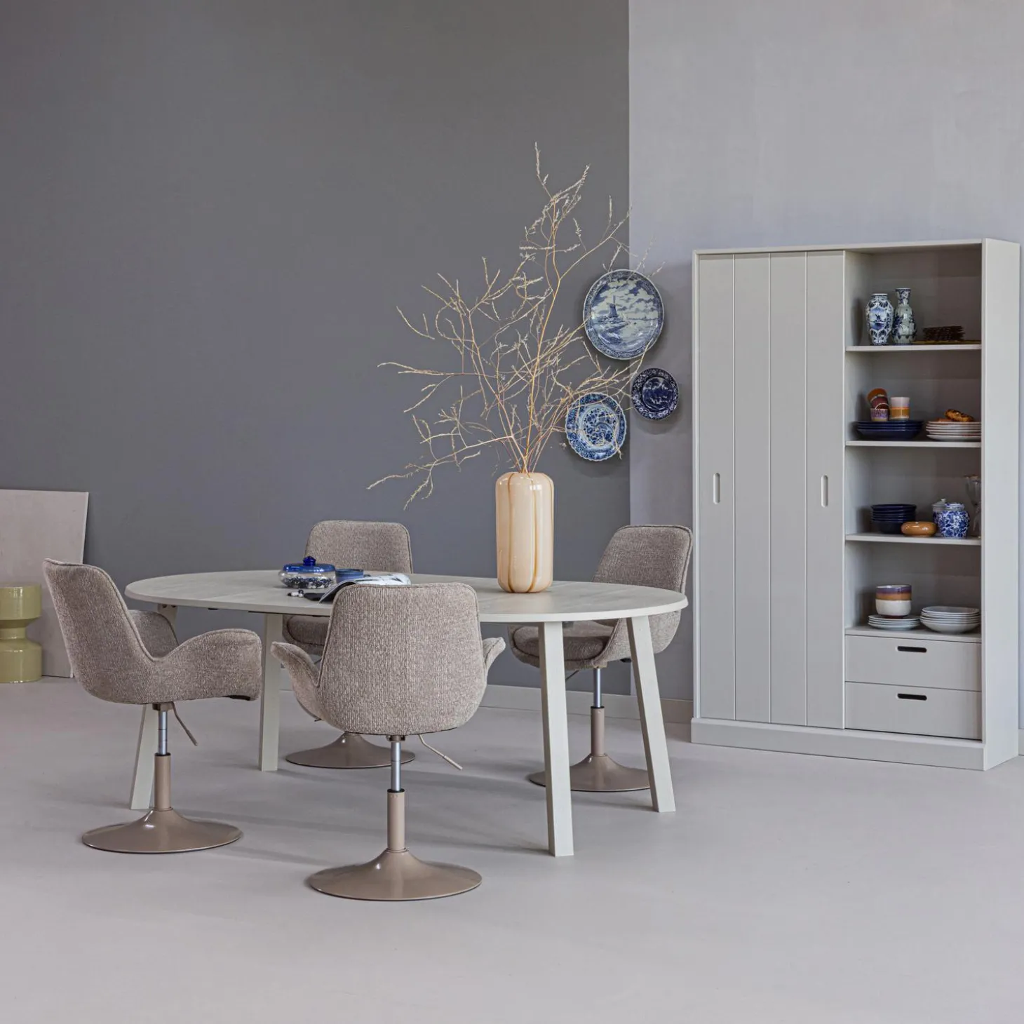 mila-schuifdeurkast-grenen-dus-aDquDQPl-3.webp Outlet WOOOD Mila Schuifdeurkast Grenen Dust