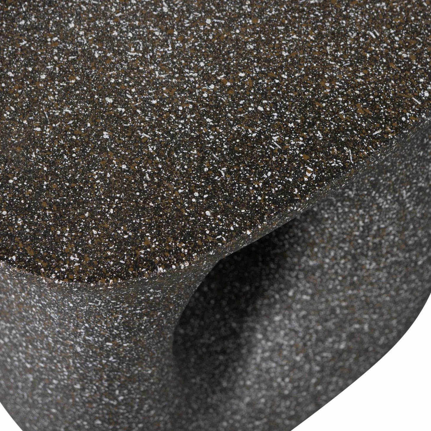 moson-bijzettafel-met-spikkels-zajheMLZ-8.webp Discount WOOOD Moson Bijzettafel Met Spikkels Zwart