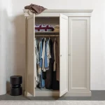 olivia-kledingkast-grenen-dust-iAklvdRs-0.webp