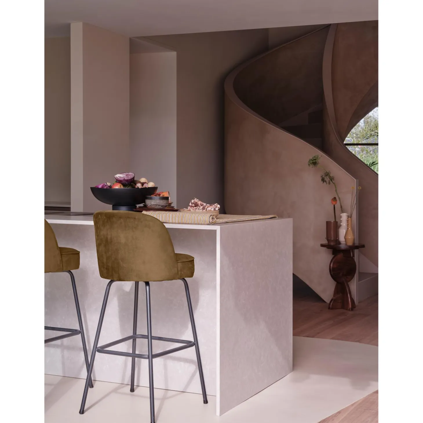 vogue-barstoel-80-cm-velvet-ho-EnfaxcXs-2.webp Discount WOOOD Vogue Barstoel 80 Cm Velvet Honinggeel