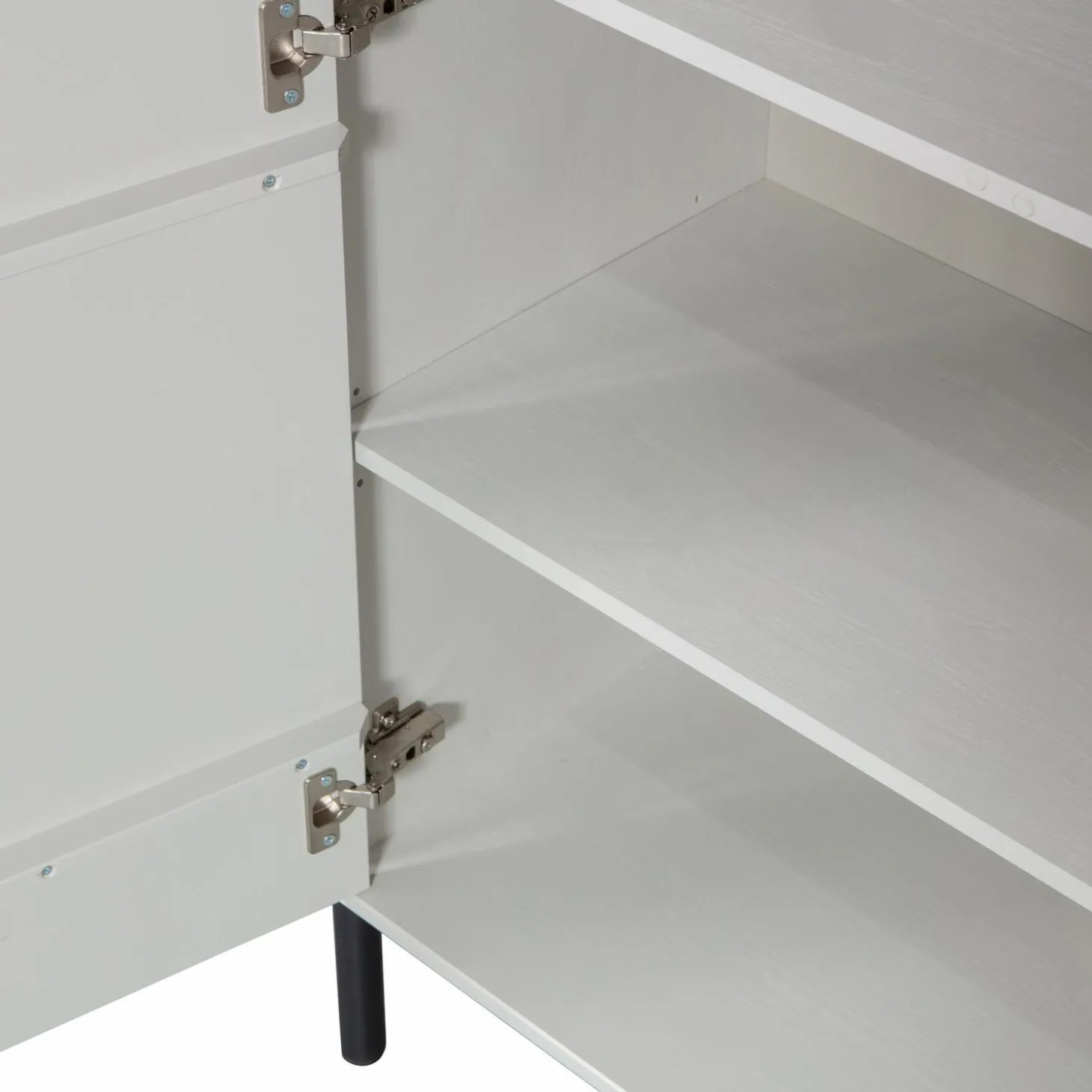 xina-lage-kast-grenen-wolkengr-brFuZuOy-4.webp Sale WOOOD Xina Lage Kast Grenen Wolkengrijs